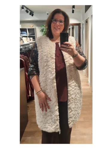 NO.1 BY OX FAKE FUR VEST BODYWARMER CREME