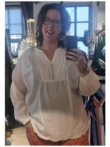 NO.1 BY OX BLOUSE NECK PLEATS WIT