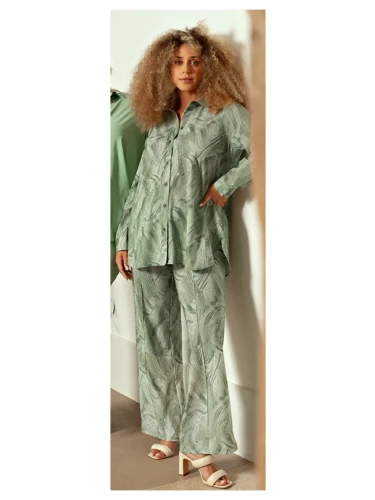 PLUS BASICS BLOUSE MIDI kleur green meadow