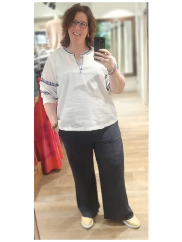 ORIENTIQUE EMBROIDERED ESSENTIALS TOP