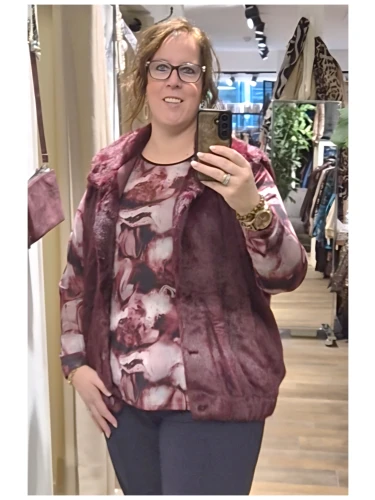 ILSE GILET BONDLOOK in de kleuren aubergine en sand
